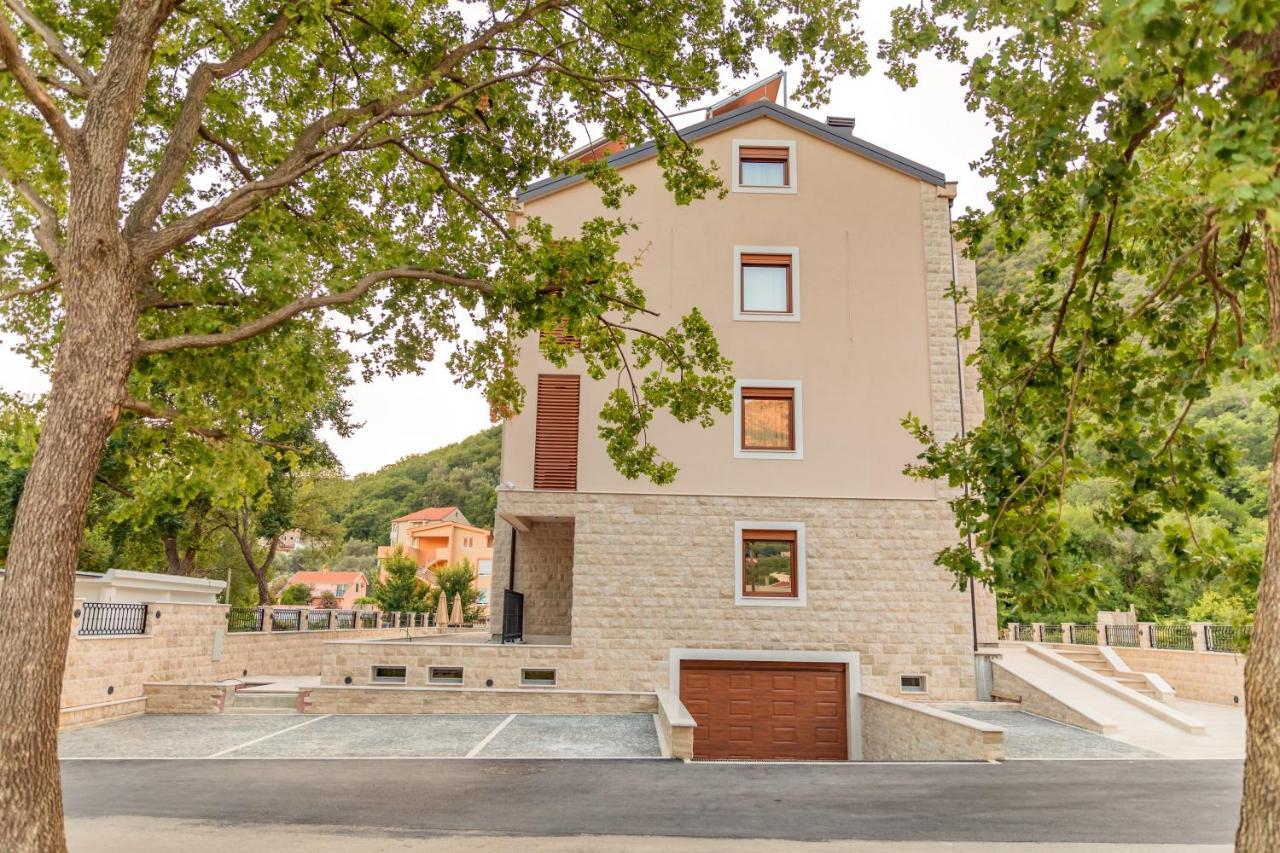 Luxury Apartments Queen Petrovac Kültér fotó