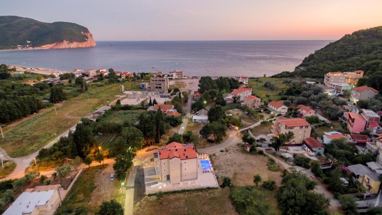 Luxury Apartments Queen Petrovac Kültér fotó